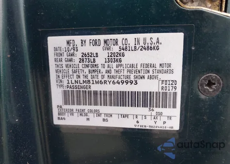 1994 Lincoln Town Car Executive z USA, uszkodzony, nr VIN 1LNLM81W6RY649993